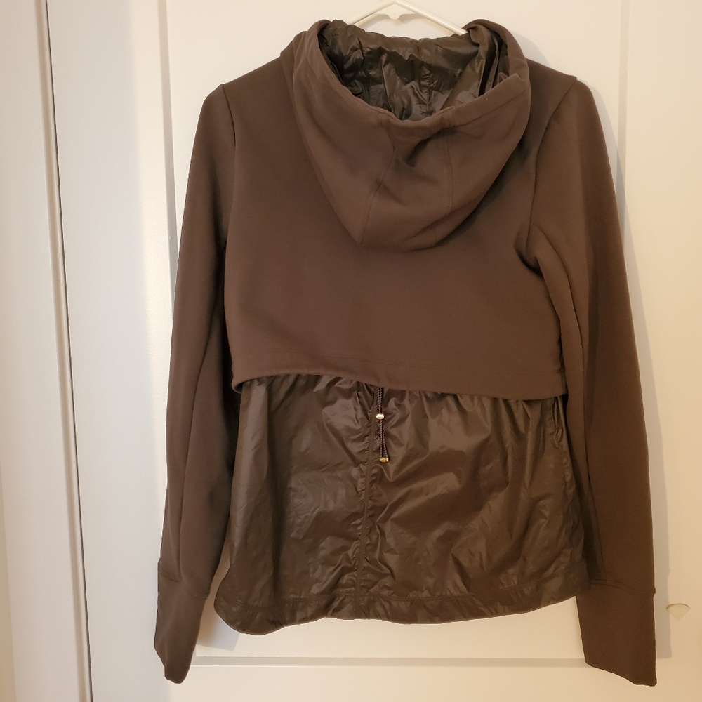 Athleta Women's grey hooded layered light weight athletic jacket, size XS - Picture 5 of 11